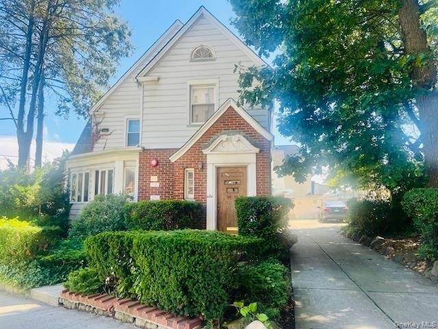 Property Image for 10922 Myrtle Avenue