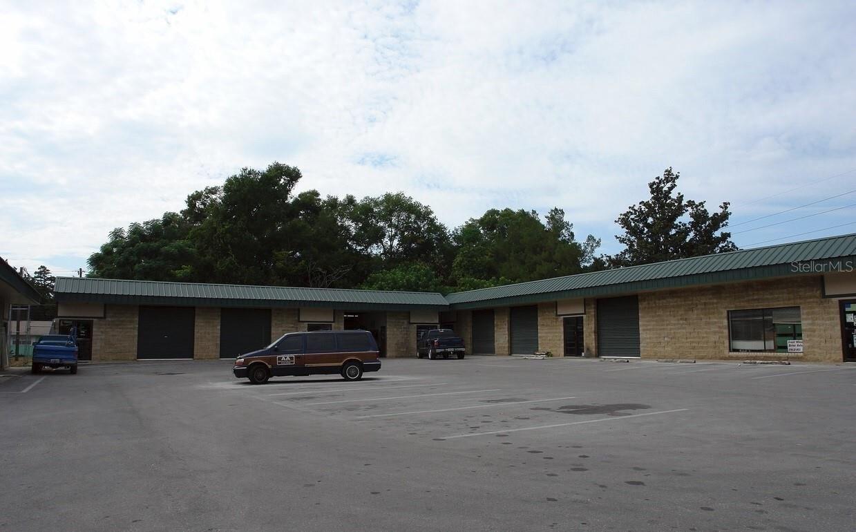 Property Image for 1706 N Magnolia Avenue 301