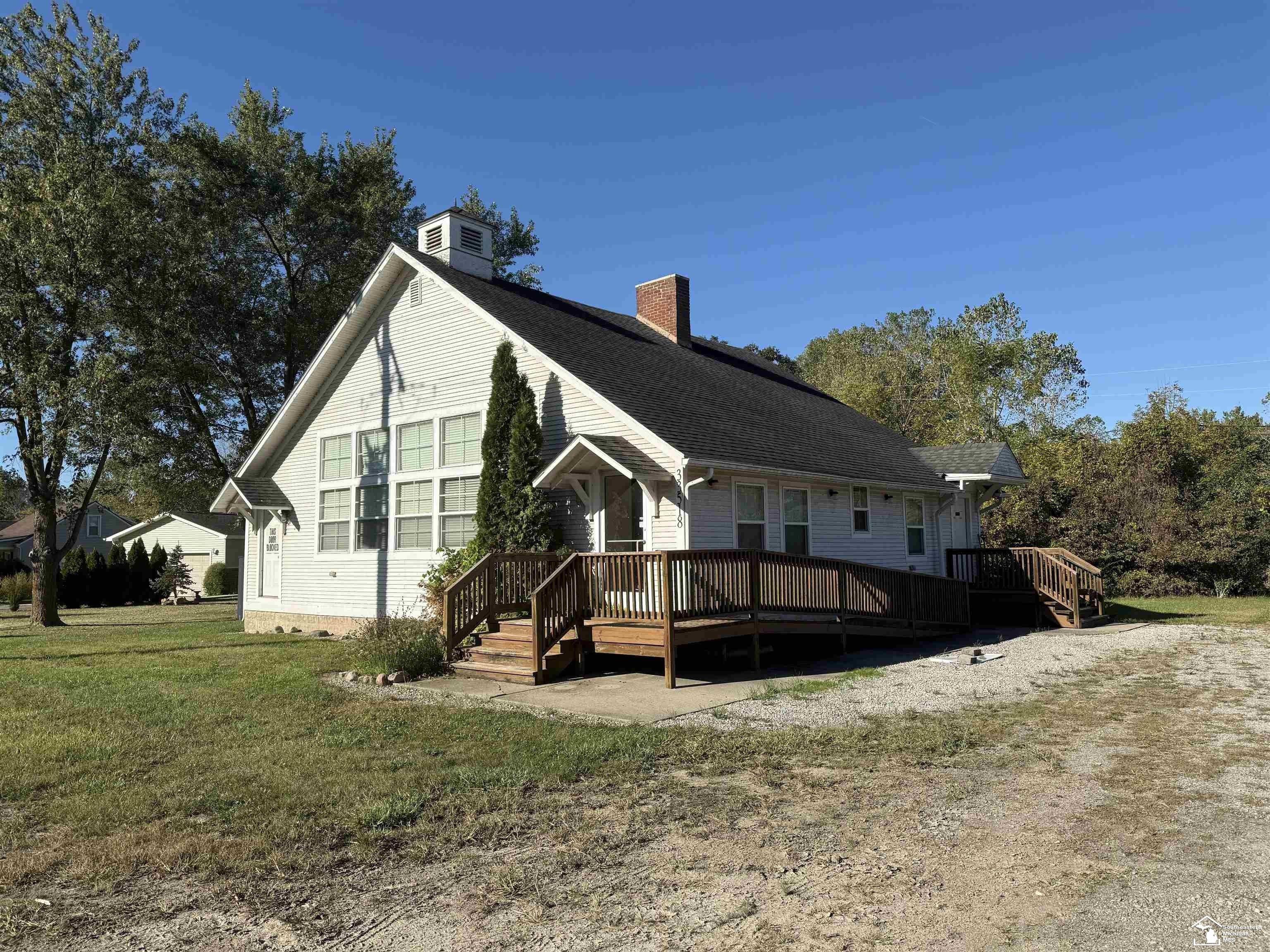 Property Image for 33518 W Jefferson