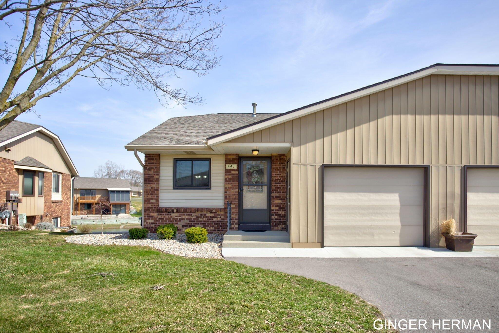 645 Waterview Court SW Grandville MI 49418 MLS# 24012148 CENTURY 21 645 Waterview Court SW Grandville MI 49418 MLS# 24012148 CENTURY 21