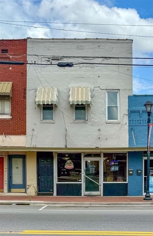 Property Image for 107 N Main St