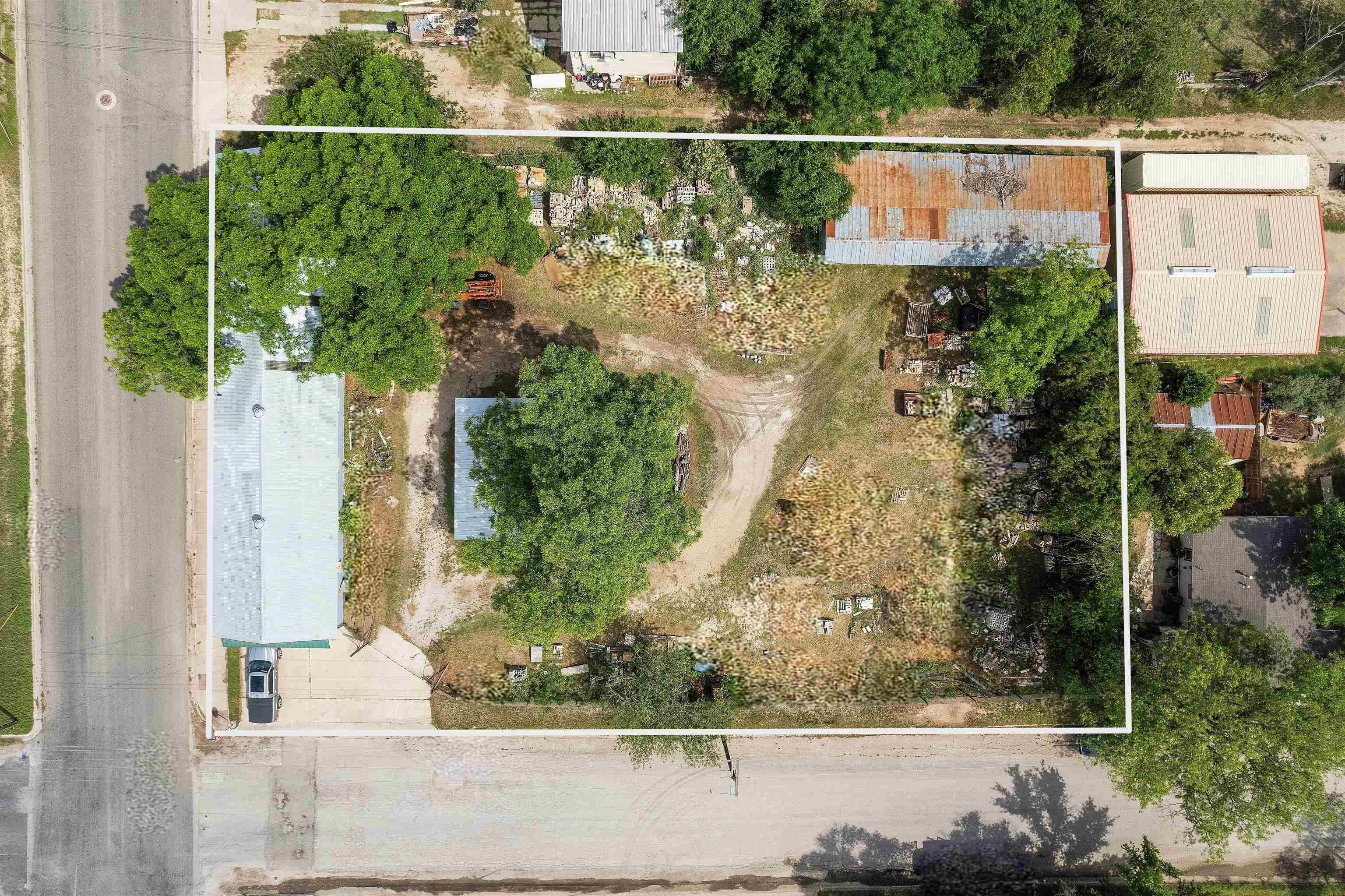 Property Image for 401 E 6th Street