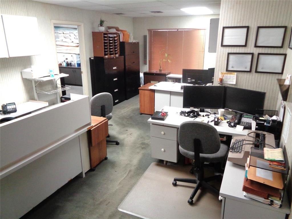 Property Image for 7800 W Oakland Park Blvd 100