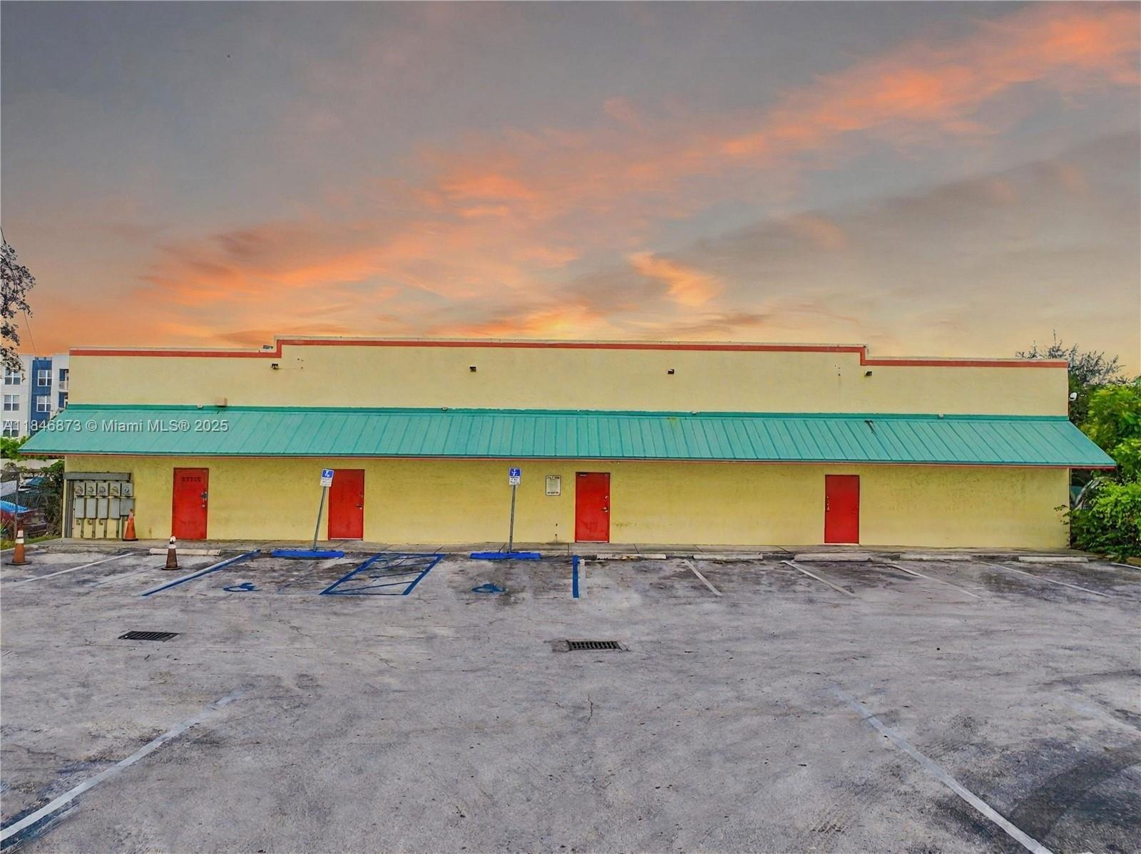 Property Image for 27330 S Dixie Hwy
