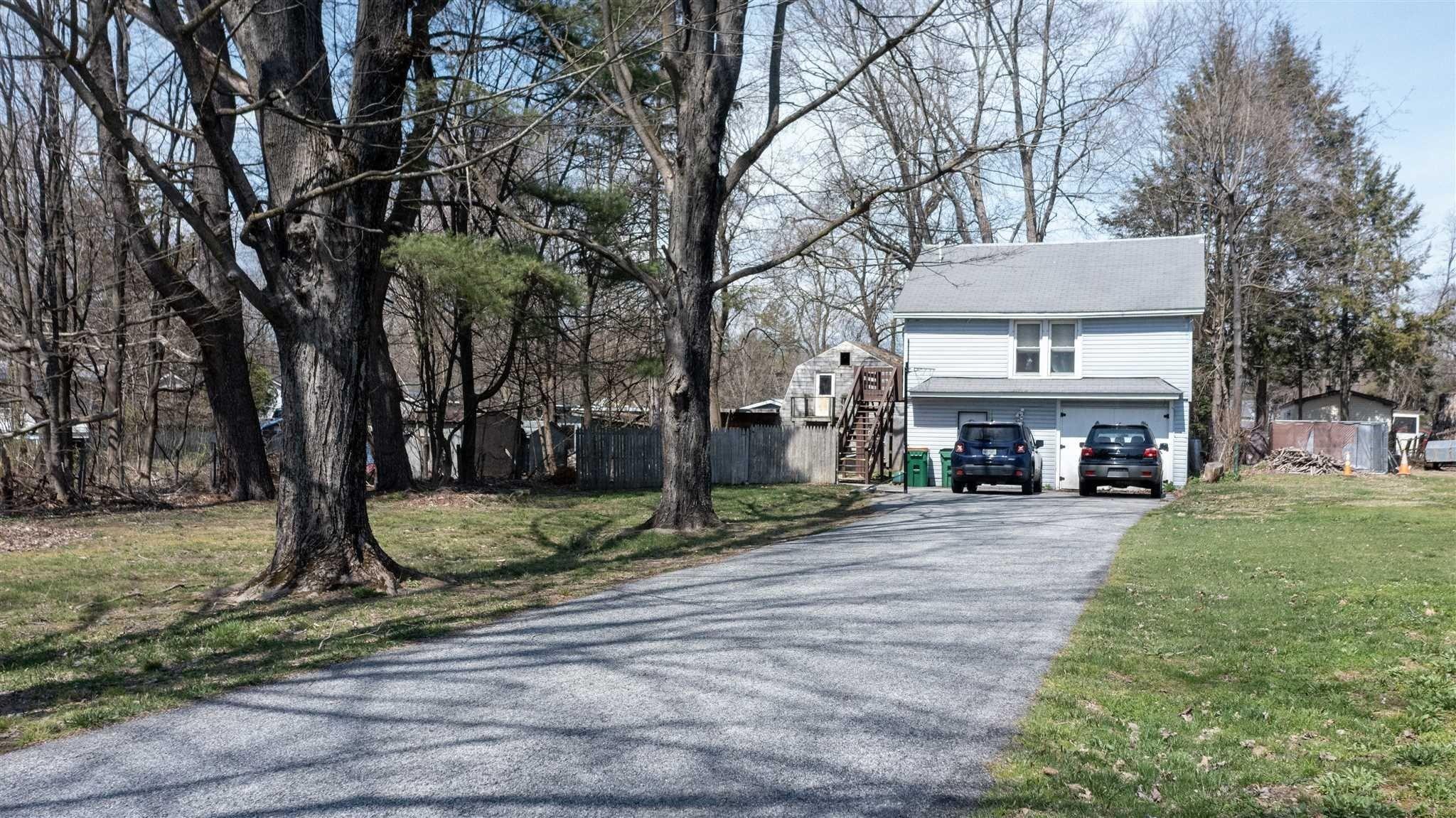 132 E Market St Hyde Park Ny Mls C21