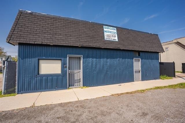 Property Image for 12433 E 8 MILE Road