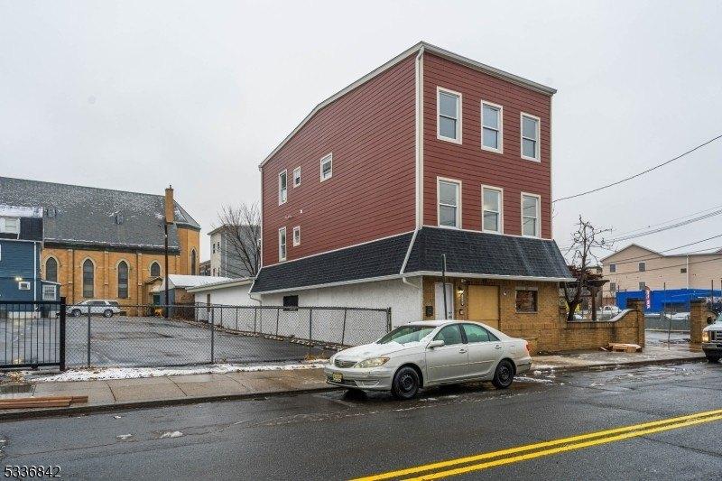 Property Image for 324 2nd St