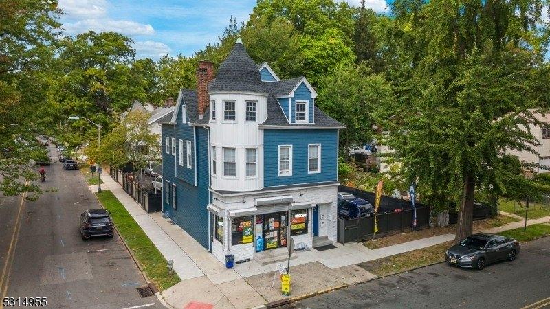 Property Image for 67 Oak St