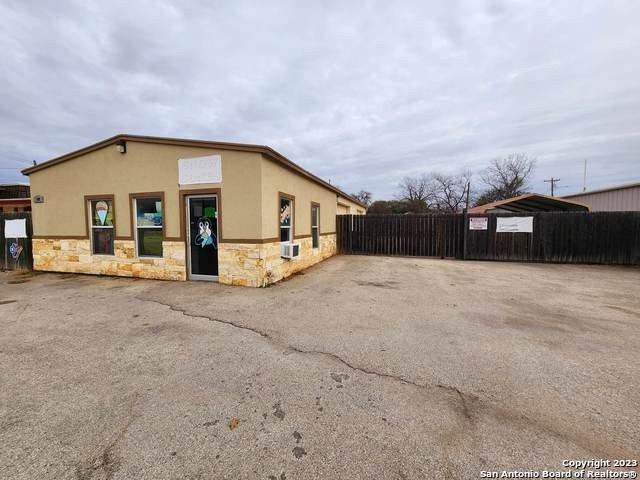 Property Image for 108 Schertz PKWY