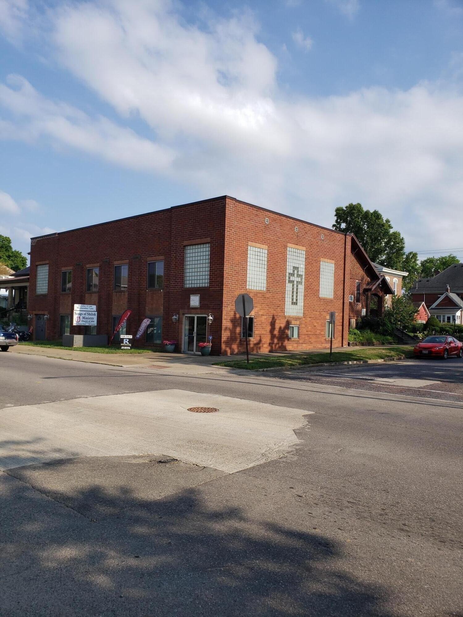 Property Image for 321 E Hunter Street