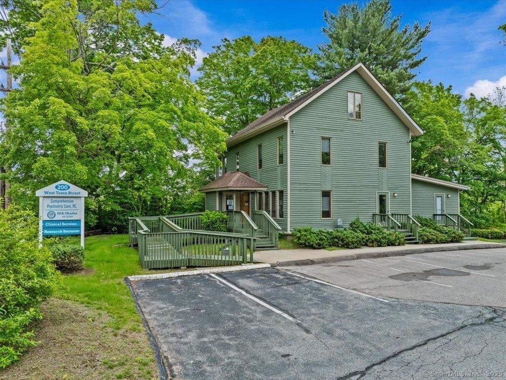 Property Image for 200 West Town Street