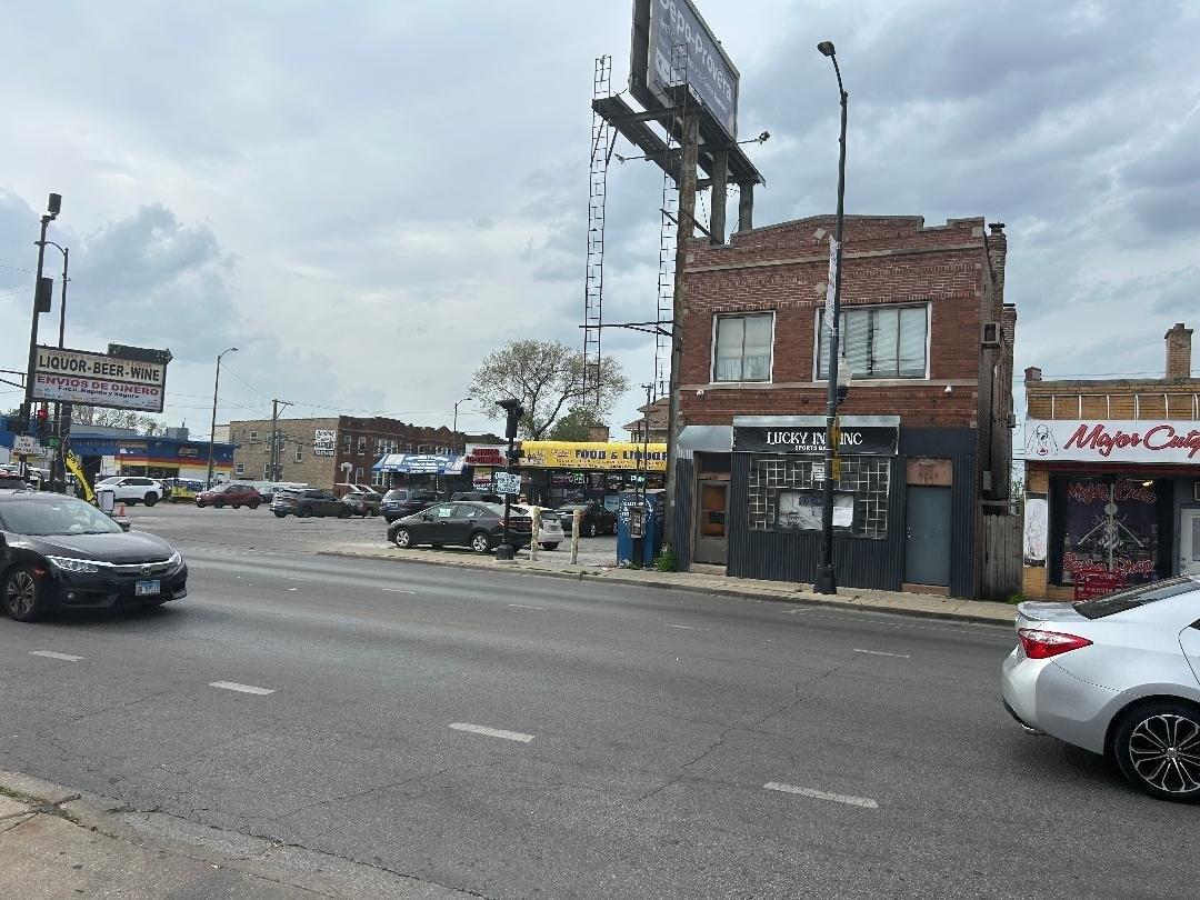 Property Image for 5948 W Diversey Avenue