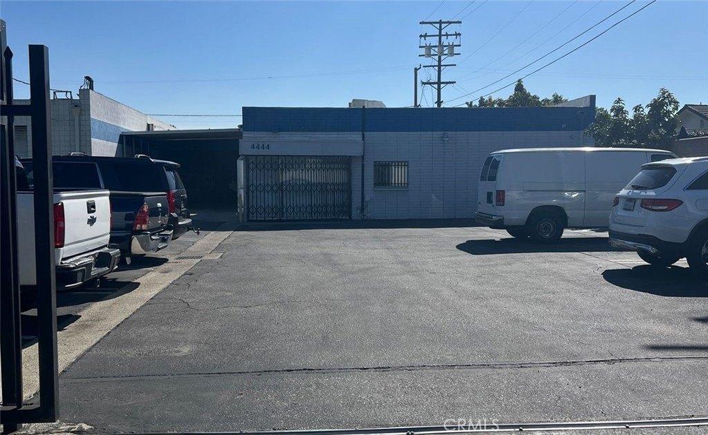 Property Image for 4444 Union Pacific Avenue
