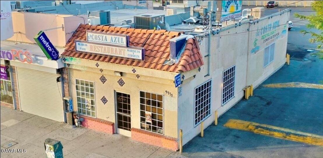 Property Image for 9771 Laurel Canyon Blvd