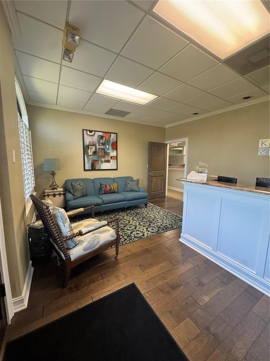 Property Image for 3128 W Kennedy Boulevard