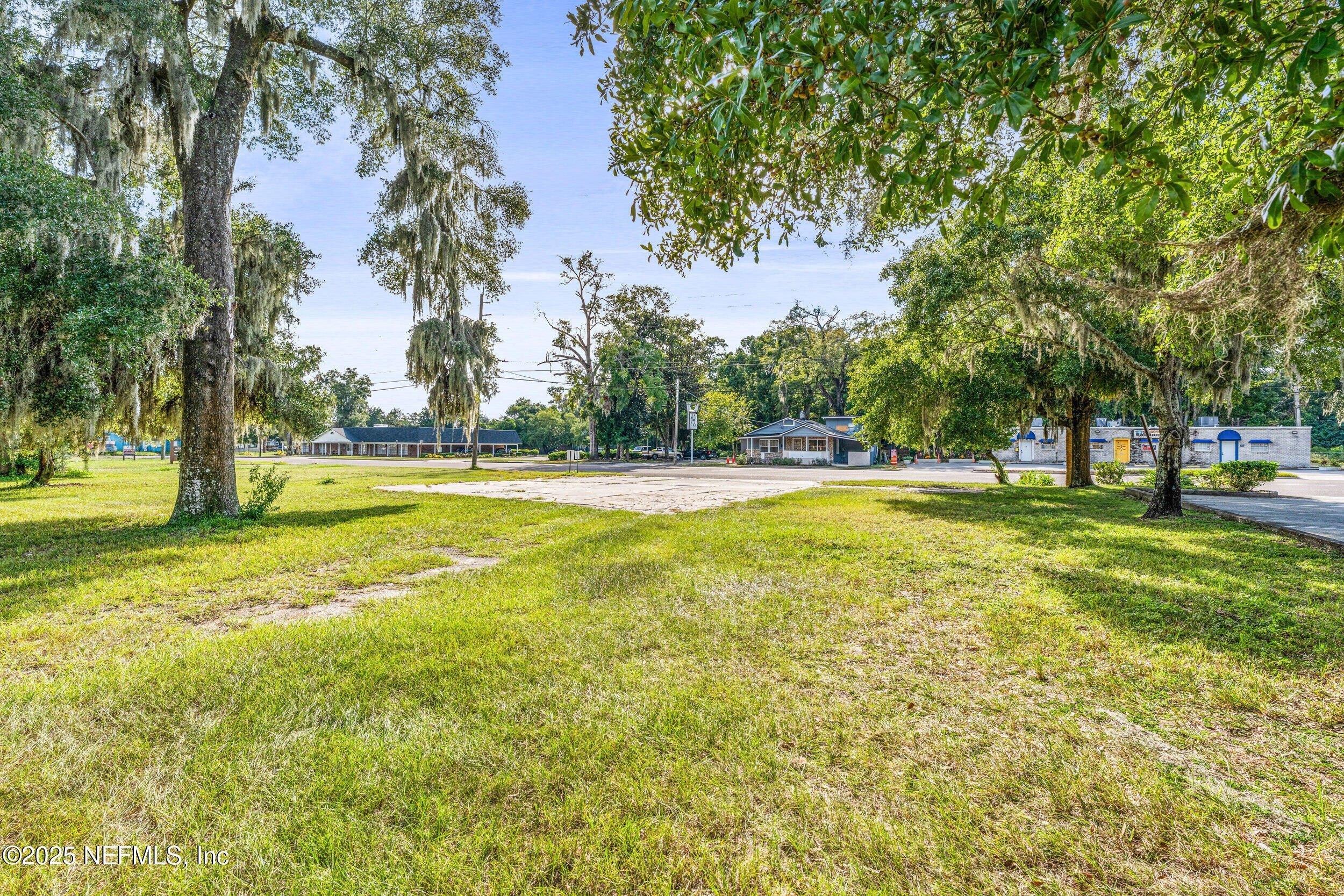 Property Image for 949 CESERY Boulevard