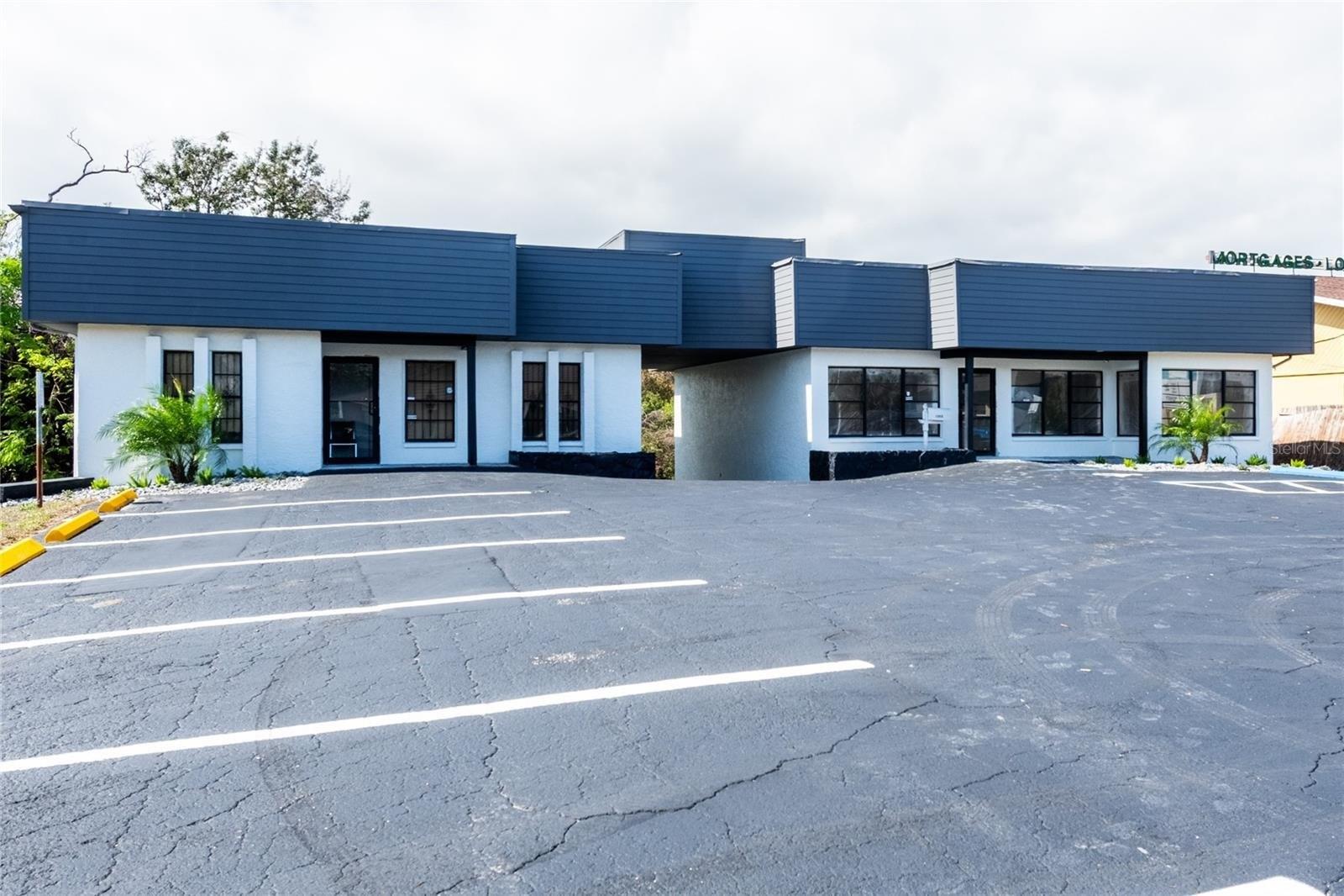 Property Image for 11915 Oak Trail Way