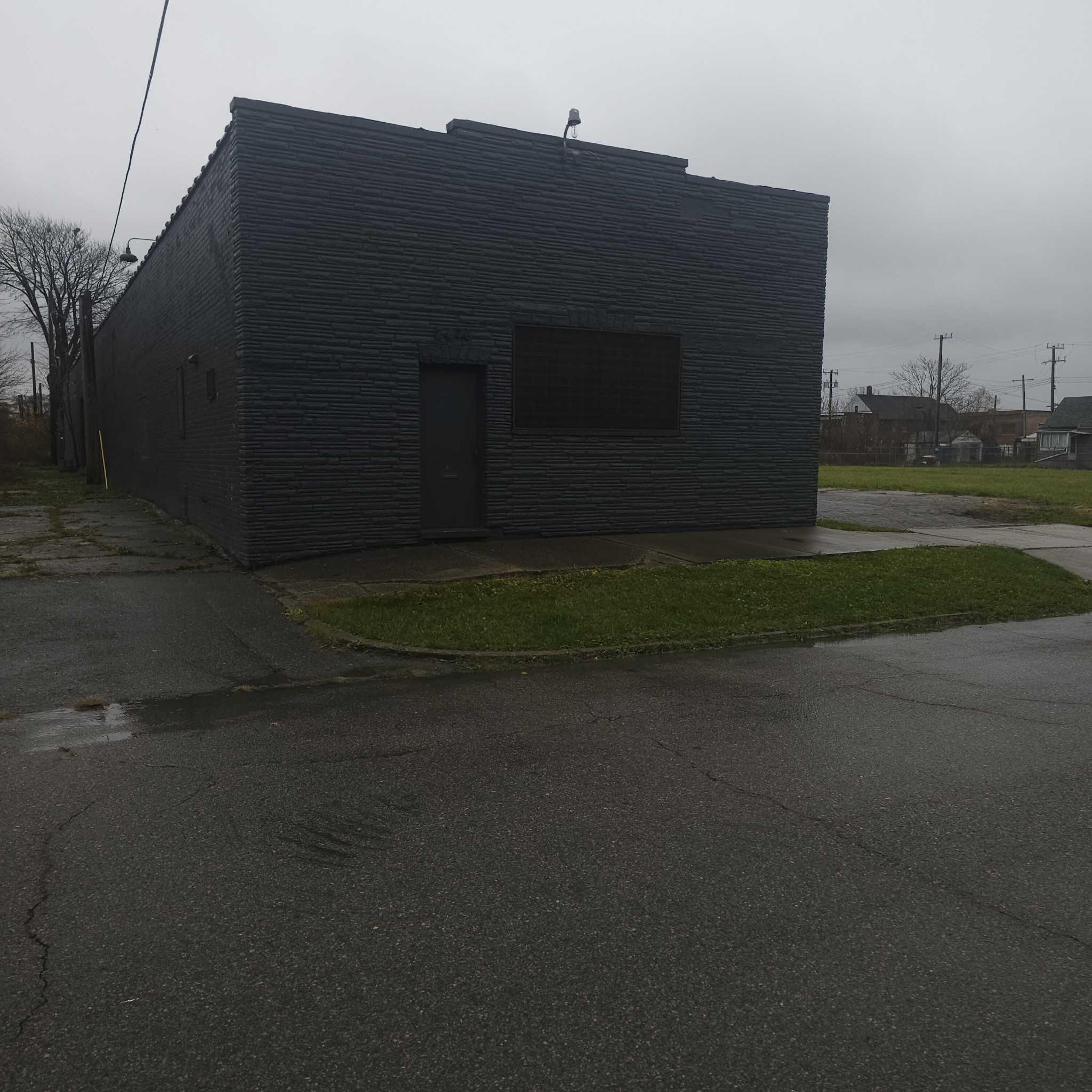 Property Image for 2676 Hendrie Street