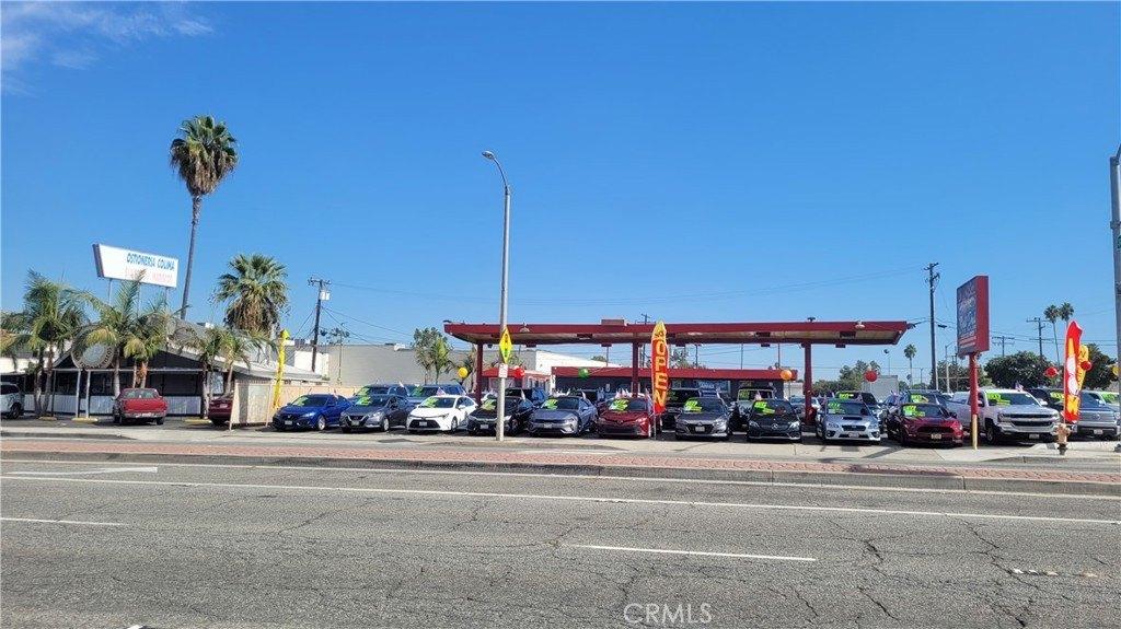 Property Image for 1136 S Hacienda Boulevard