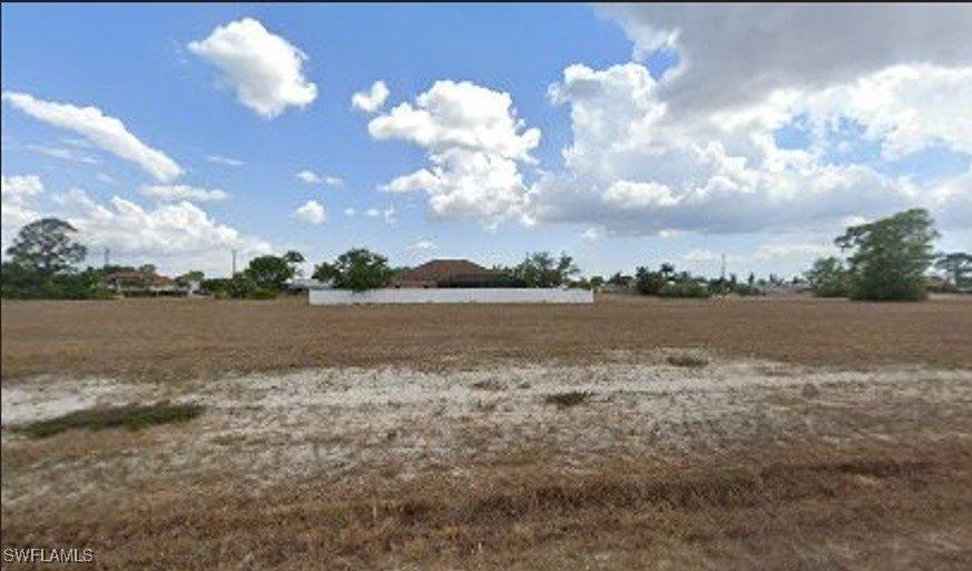 Property Image for 346 Diplomat Parkway W