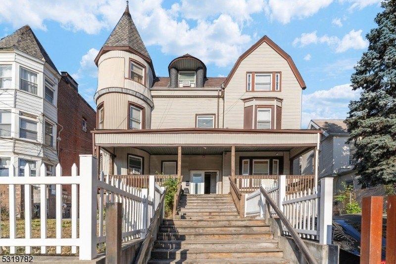 Property Image for 368 Summer Ave