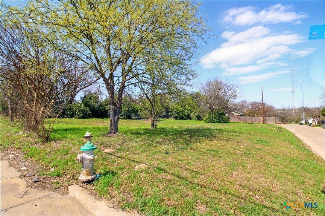 Property Image for 920 E Adams Avenue