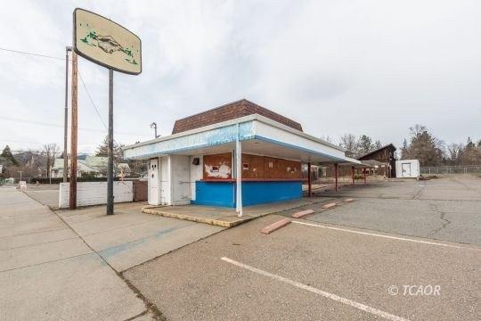 Property Image for 1081 Main St