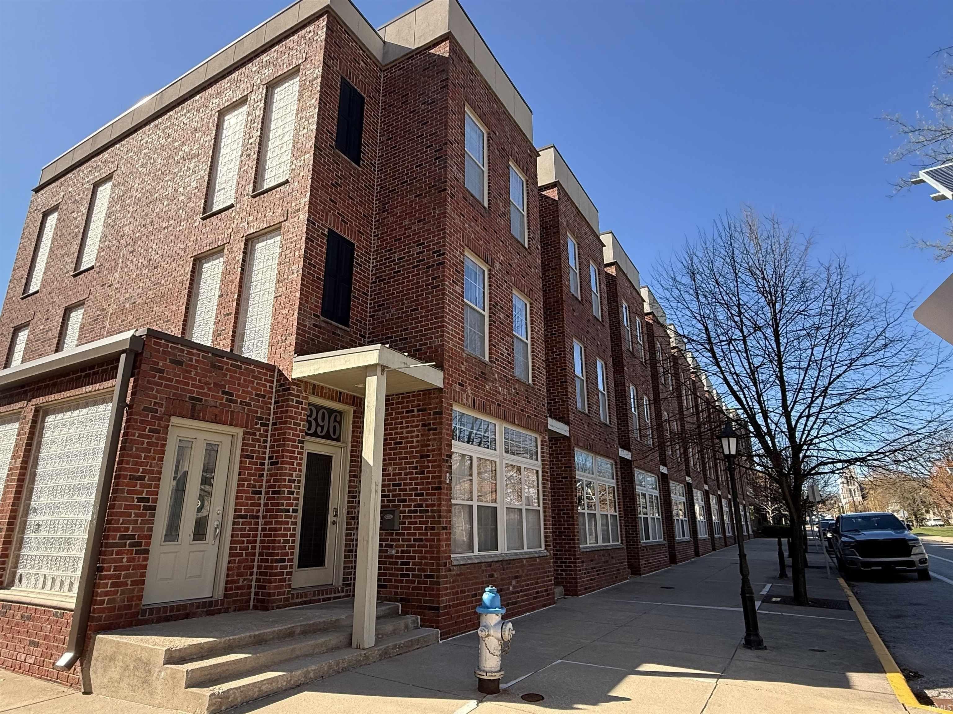 Property Image for 342-396 Washington Street