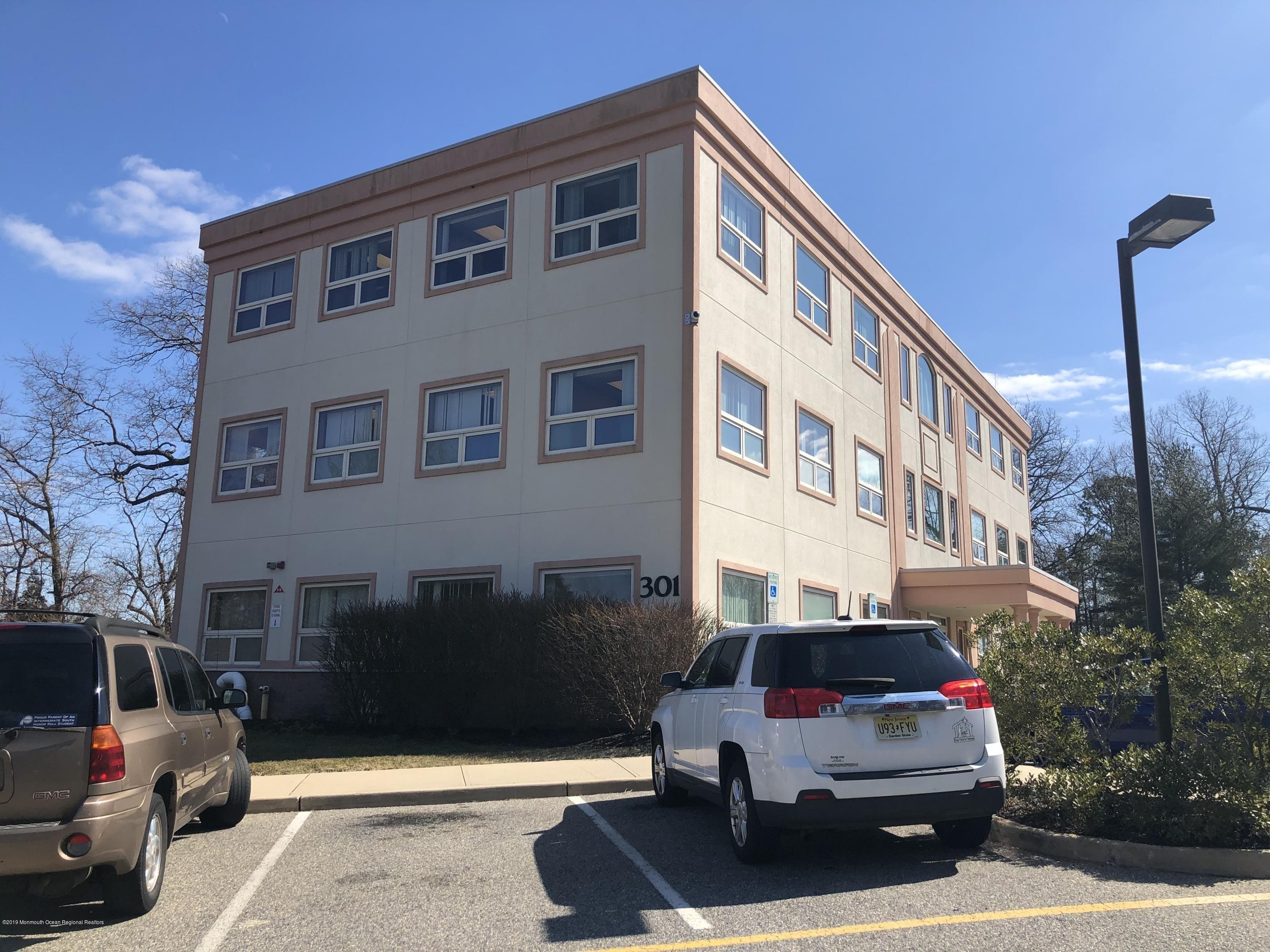 Property Image for 301 Lakehurst Road 3rd floor