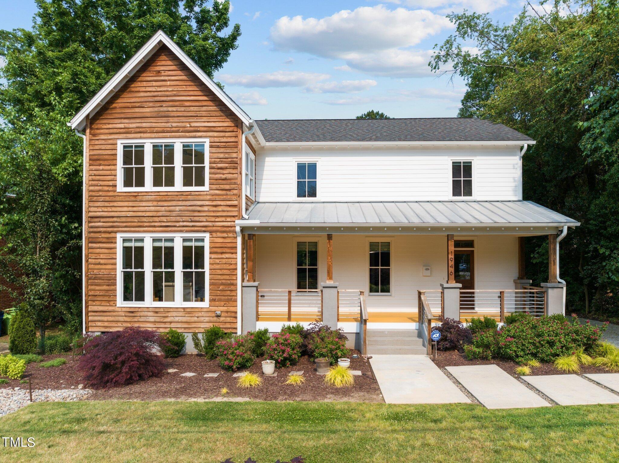 Property Image for 1946 Bernard Street