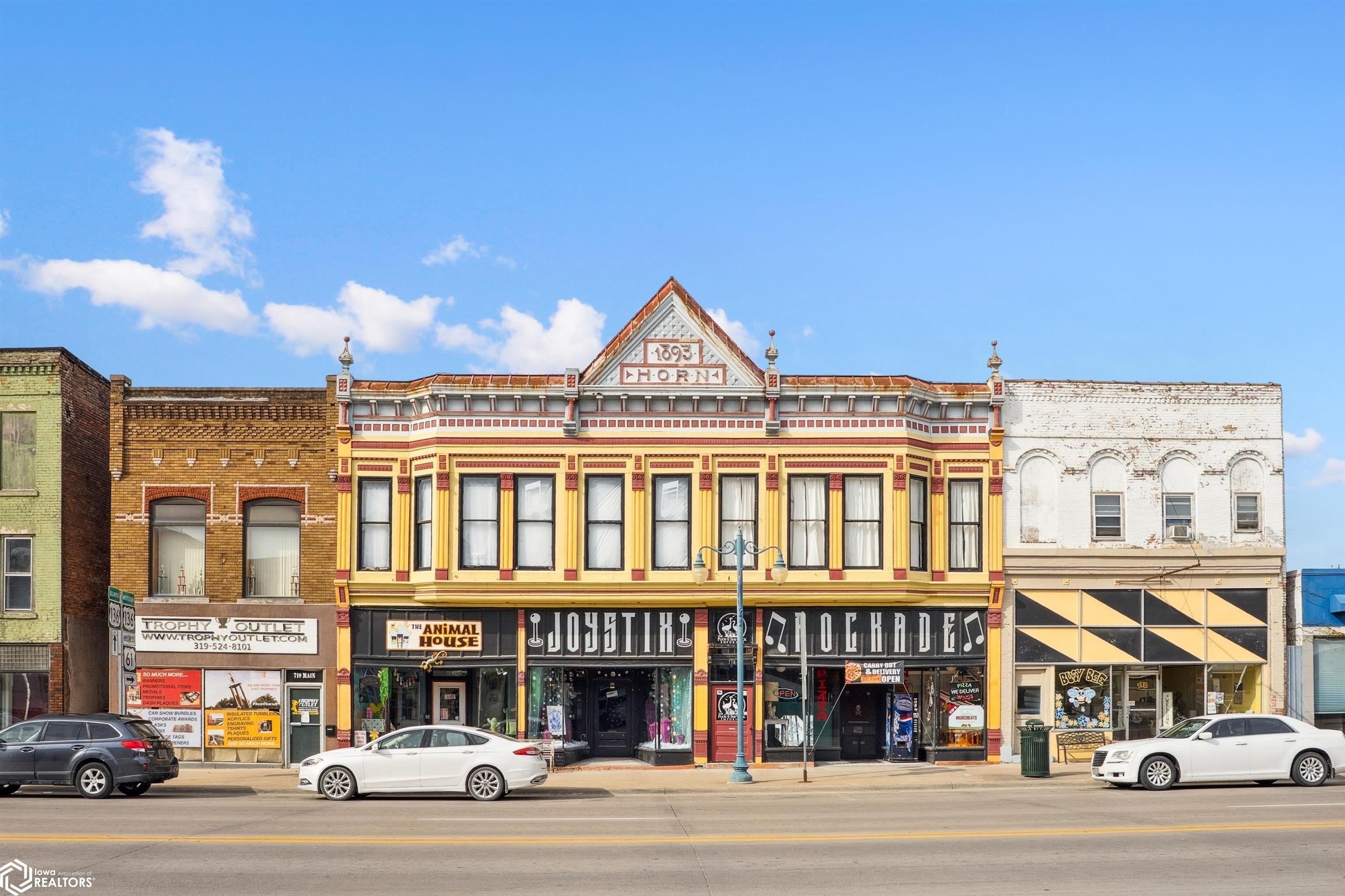 Property Image for 712 Main Street 716