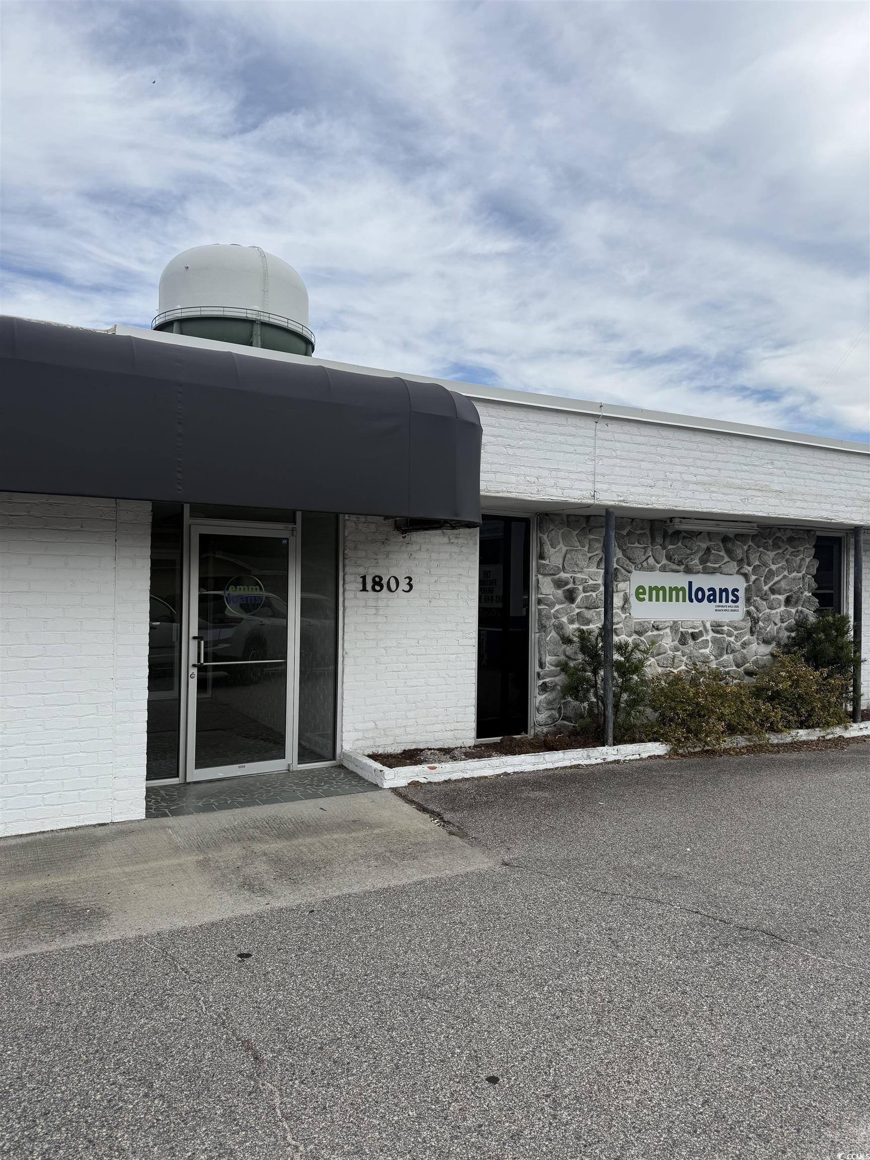 Property Image for 1803 N Oak St.