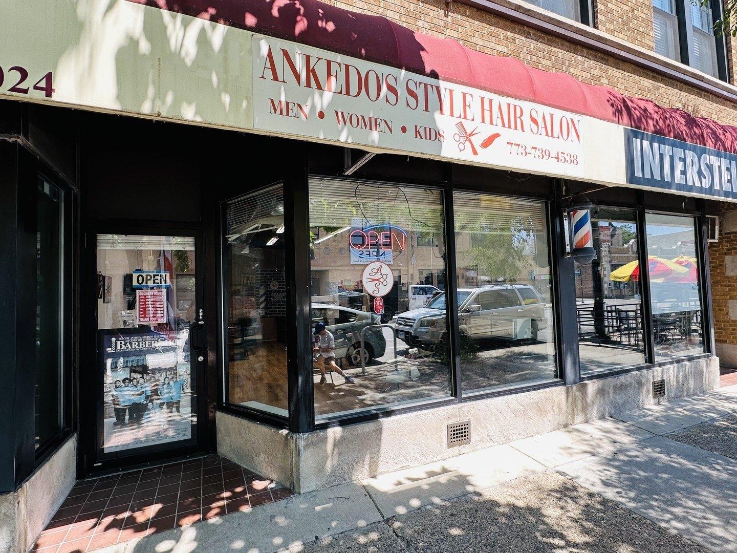Property Image for 2024 W Montrose Avenue
