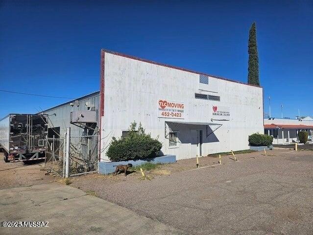 Property Image for 51 W Fry Boulevard
