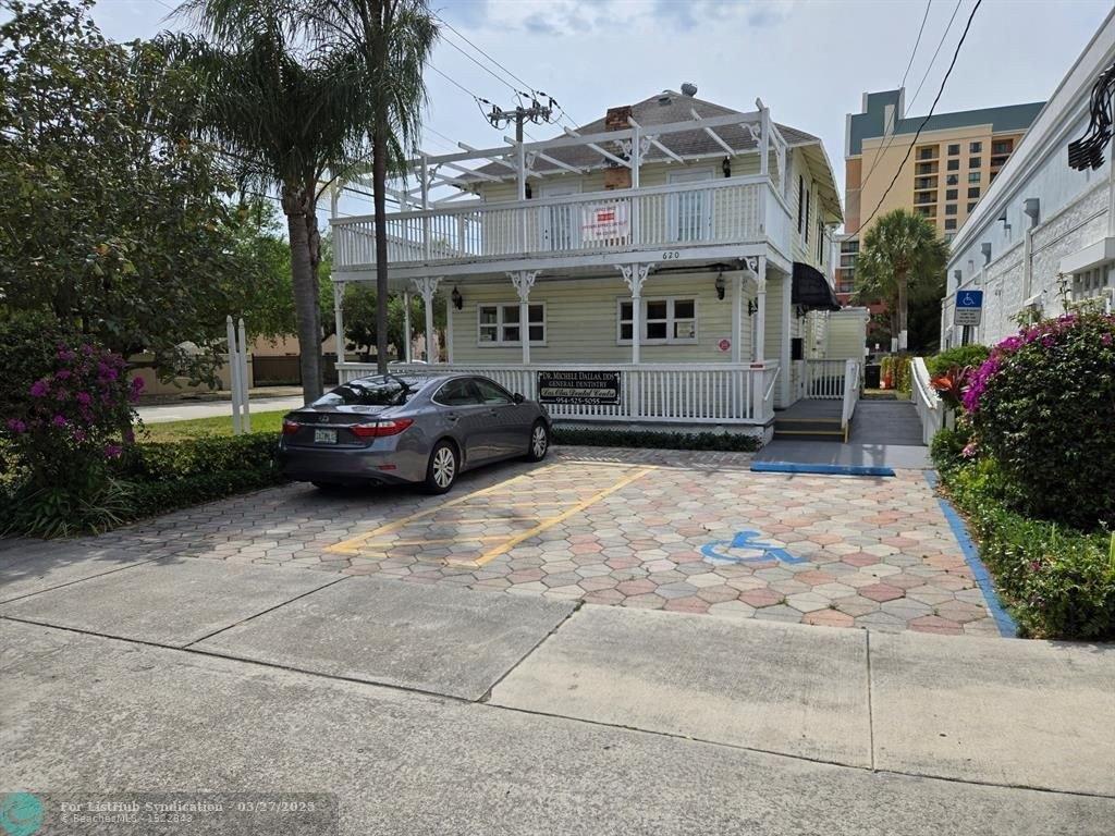 Property Image for 620 NE 3rd St Upper