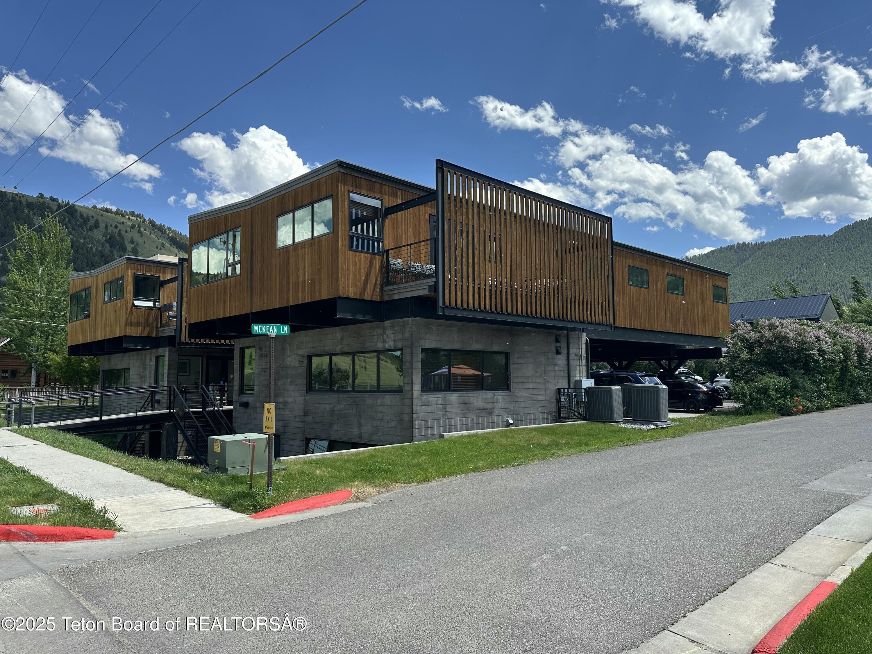 Property Image for 10 & 20 PIONEER Lane 101 & 102