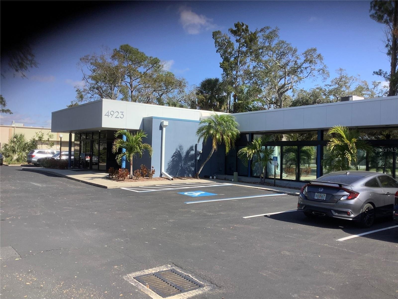Property Image for 4923 W Cypress Street
