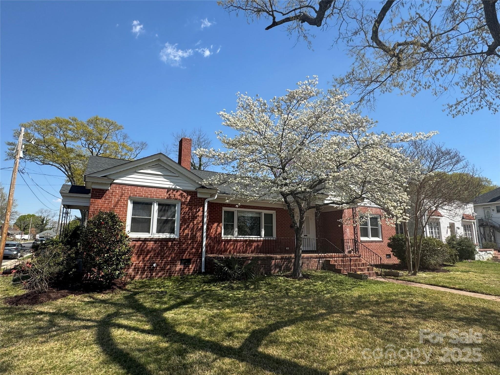 Property Image for 603 E Main Street