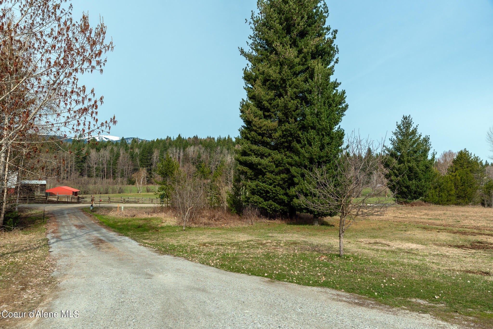 Property Image for 807 S Center Valley Rd