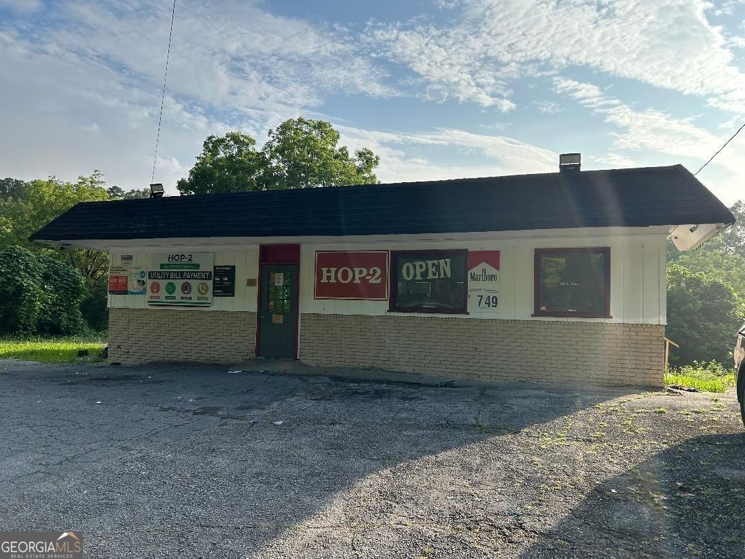 Property Image for 107 E Main