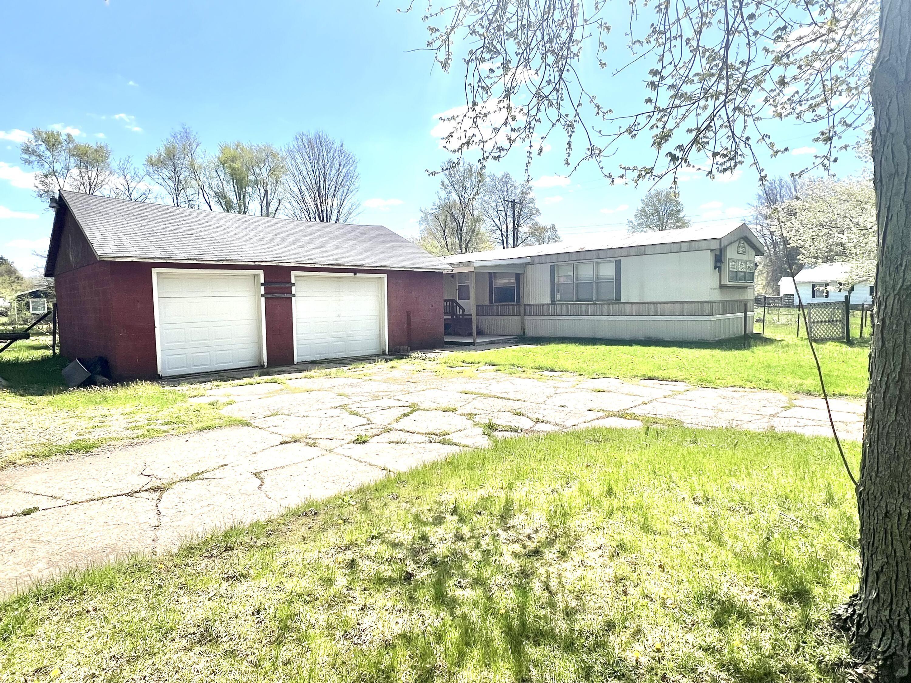 Property Image for 795 S Ray Quincy Road