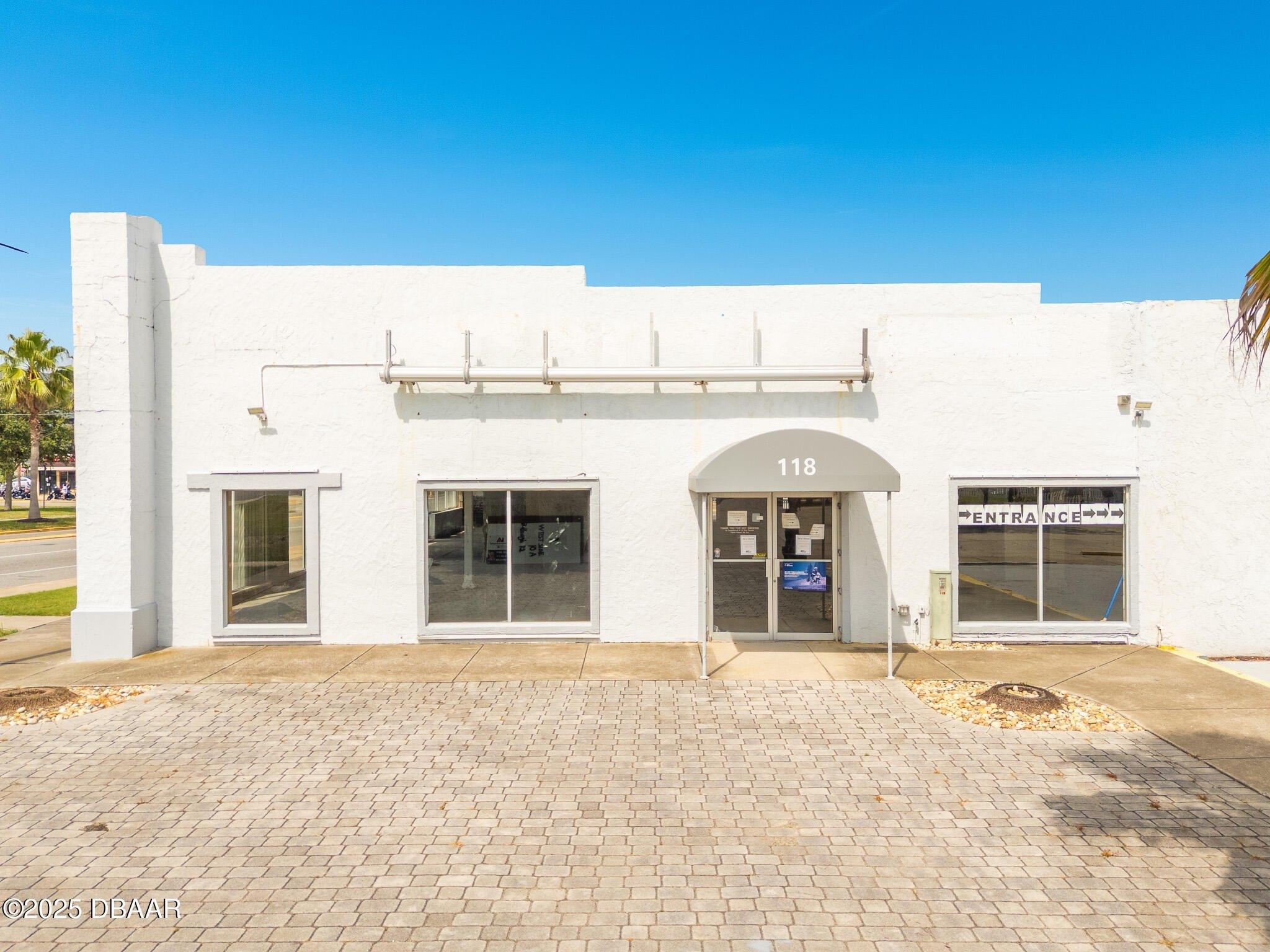 Property Image for 118 E Fairview Avenue