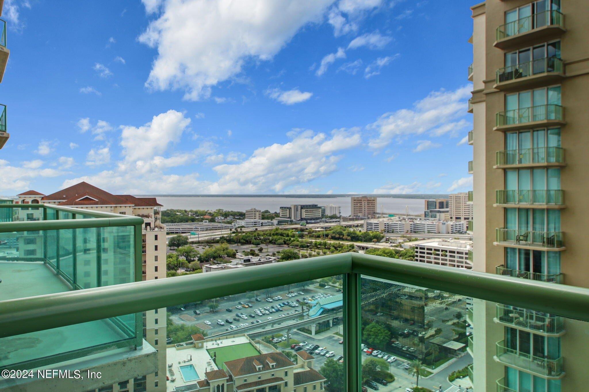 Property Image for 1431 RIVERPLACE Boulevard 2303