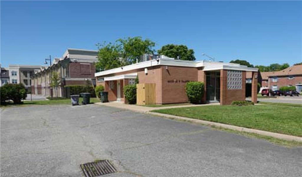 Property Image for 17 W Mellen Street