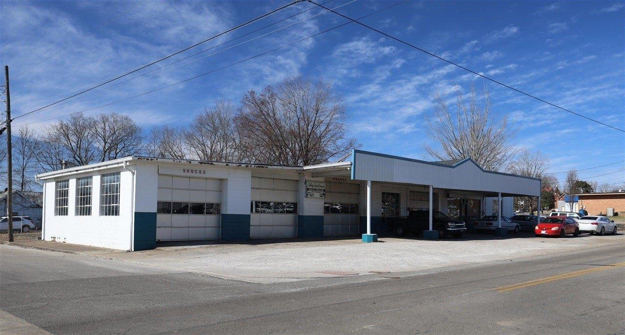 Property Image for 206 E College Street