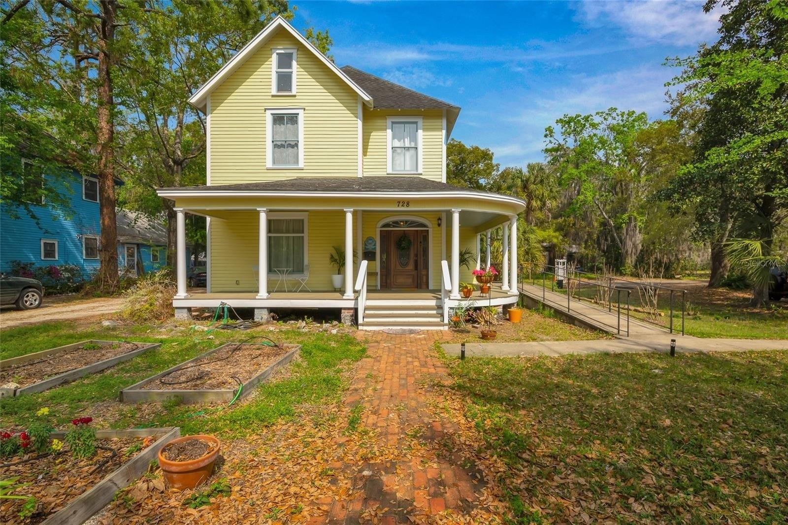 Property Image for 728 E University Avenue