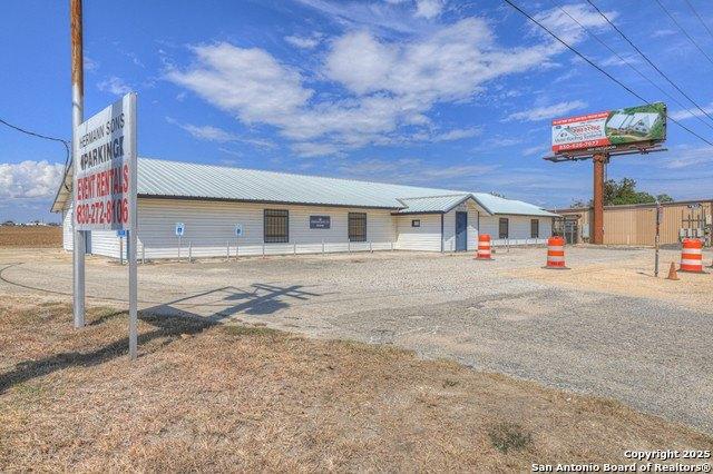 Property Image for 2918 W Kingsbury