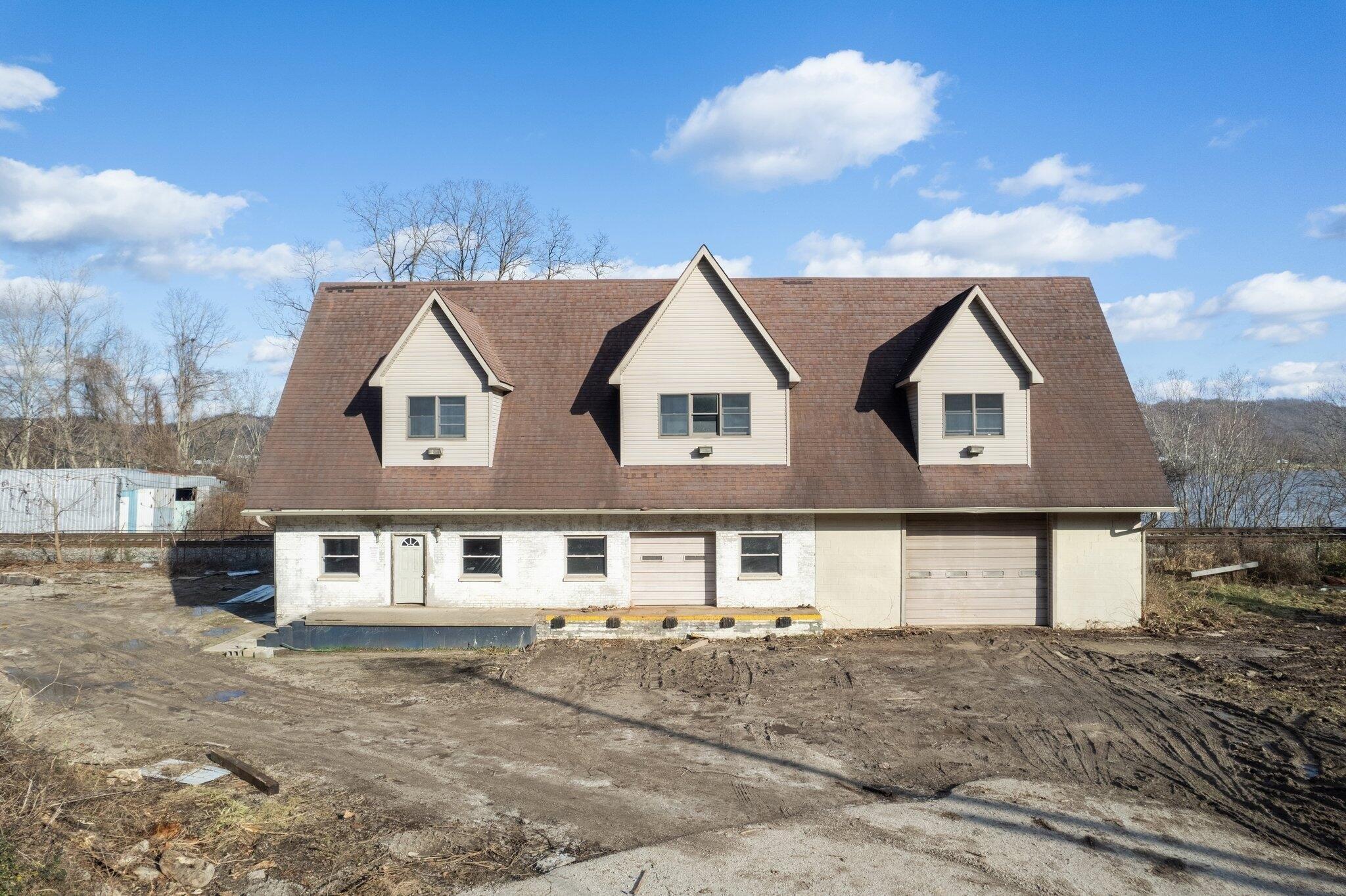 Property Image for 621 W 2nd Street