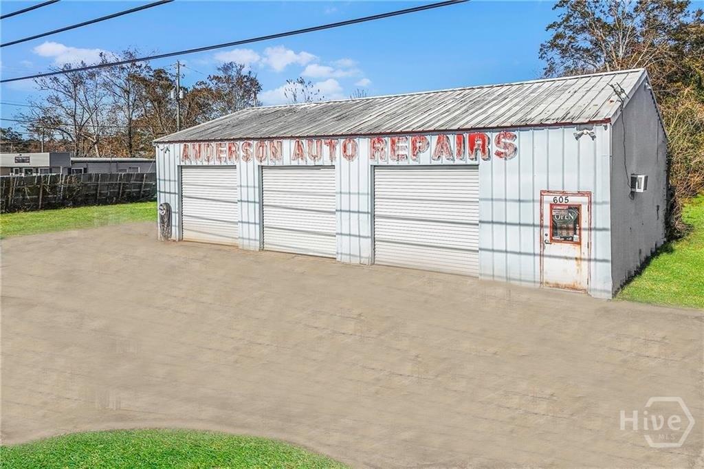 Property Image for 605 W US 80 Highway