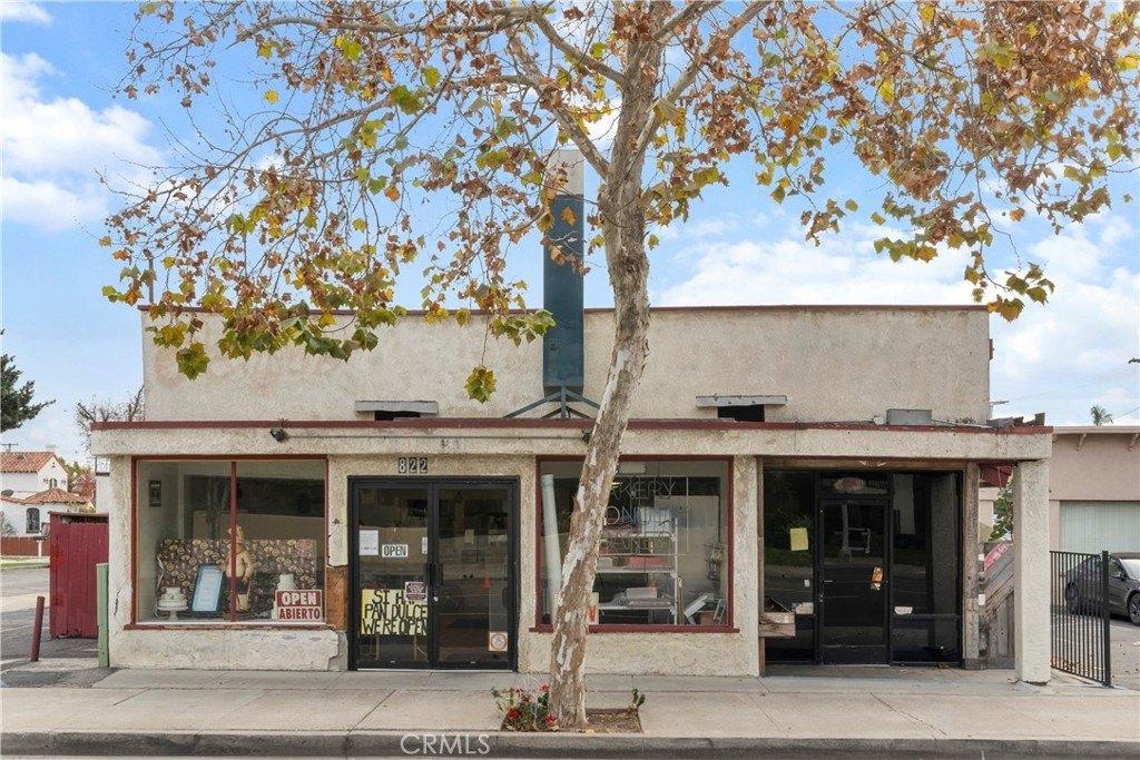 Property Image for 822 E Chapman Avenue